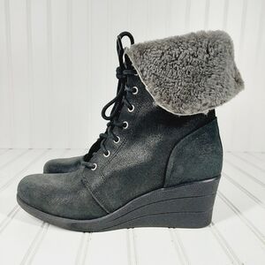 UGG Australia Zea Cold Weather Boots S/N 1003360 D596